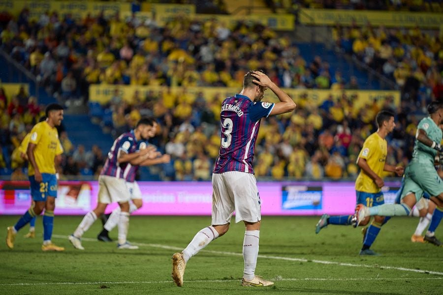 Fotos: Valioso punto para el Eibar