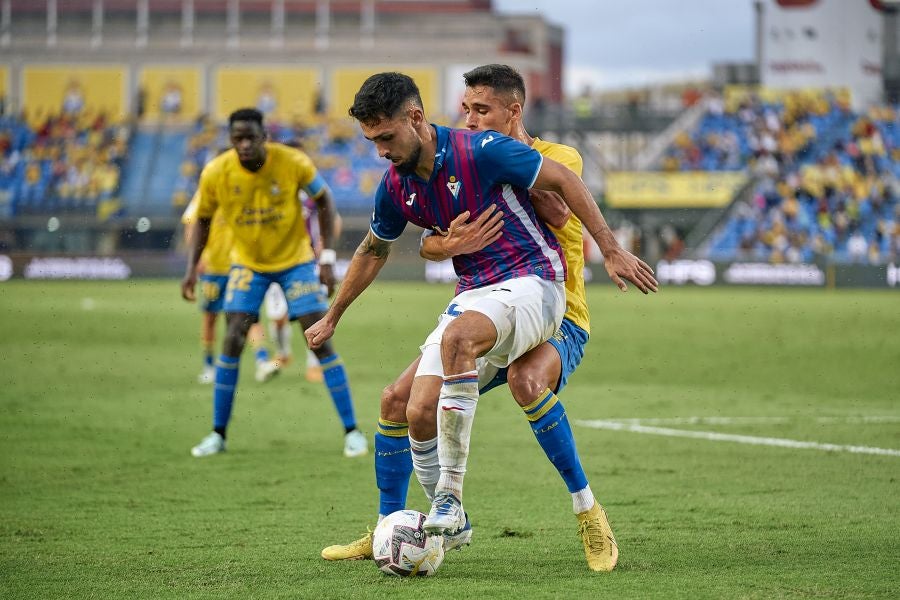 Fotos: Valioso punto para el Eibar