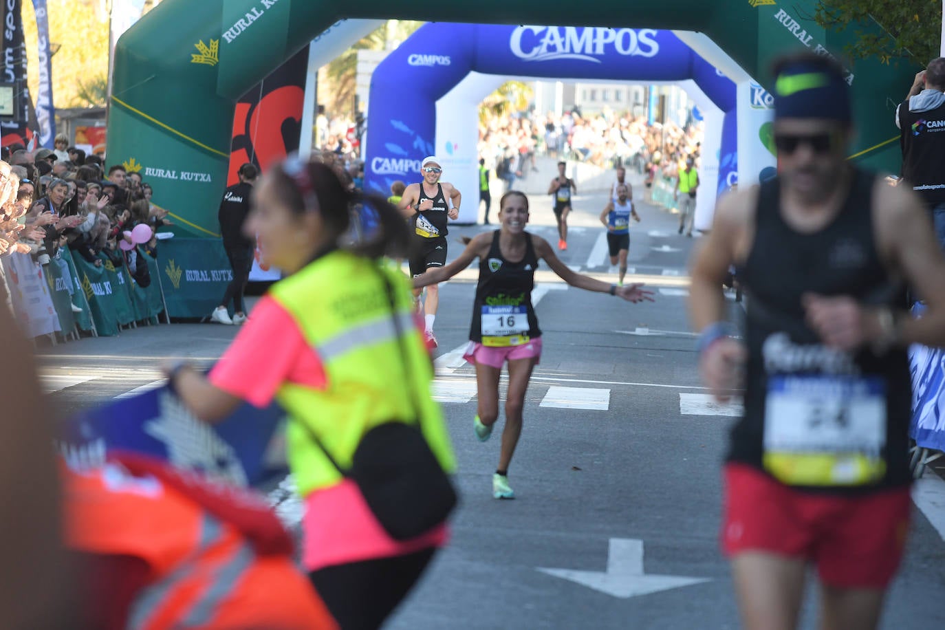 Fotos: Llegada a meta de los corredores