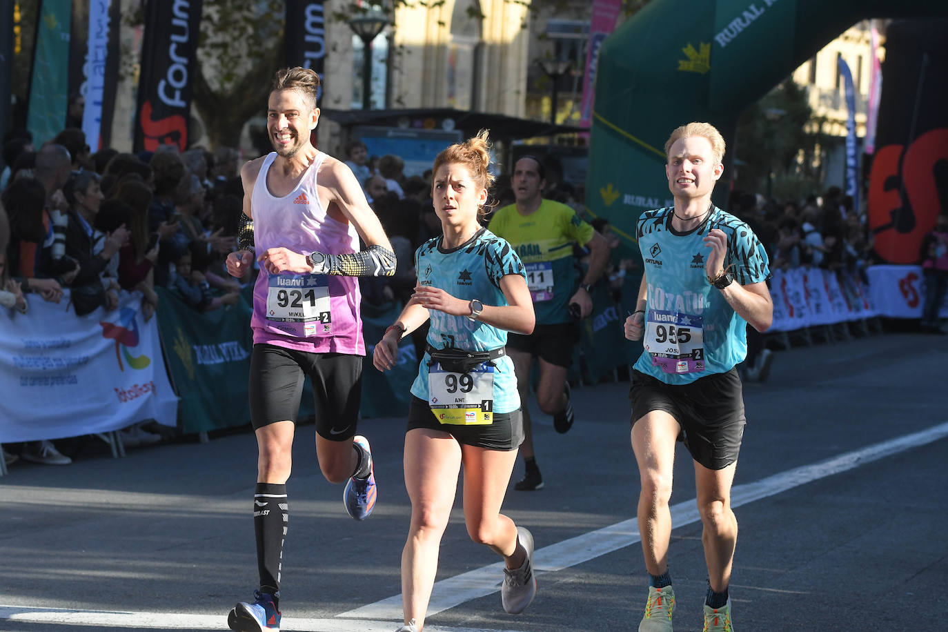 Fotos: Llegada a meta de los corredores