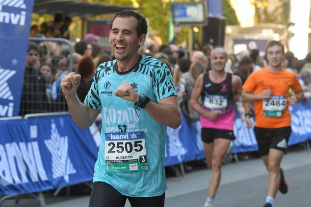 Fotos: Llegada a meta de los corredores