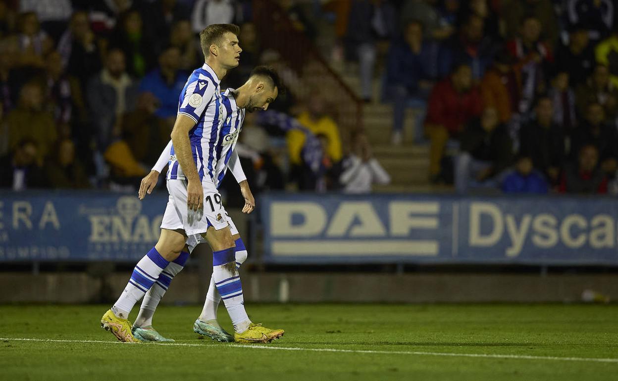 Alexander Sorloth y Brais Méndez desatascaron el encuentro ante el Cazalegas.