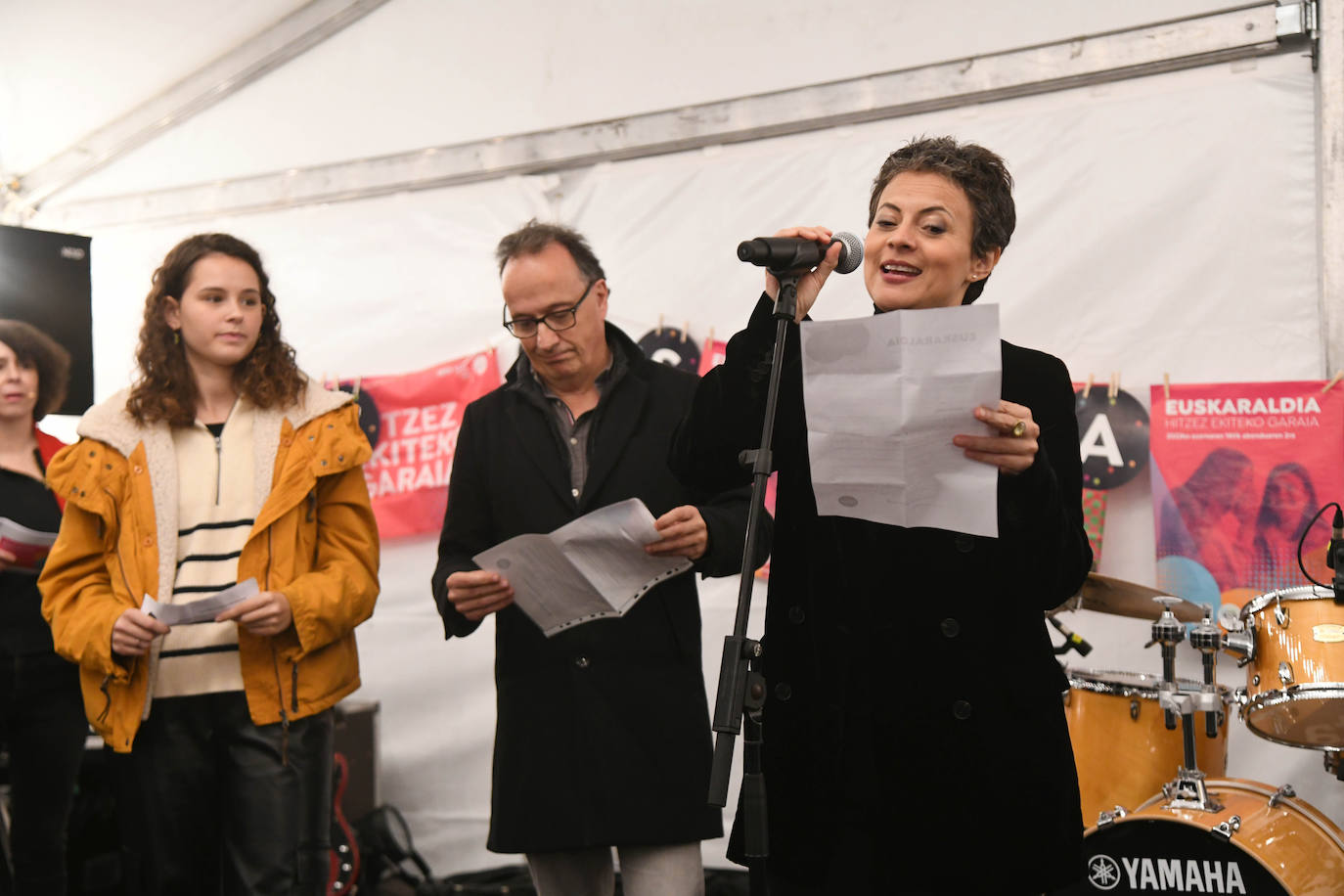 Fotos: Kaleetan hitzez ekiteko garaia hasi da Donostian