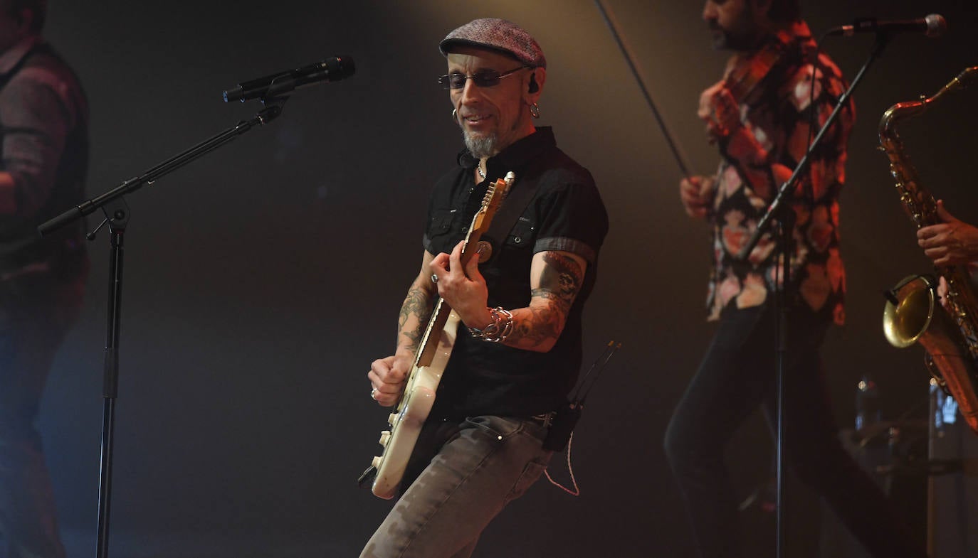 Fotos: Las imágenes del concierto de Fito y los Fitipaldis en el Kursaal