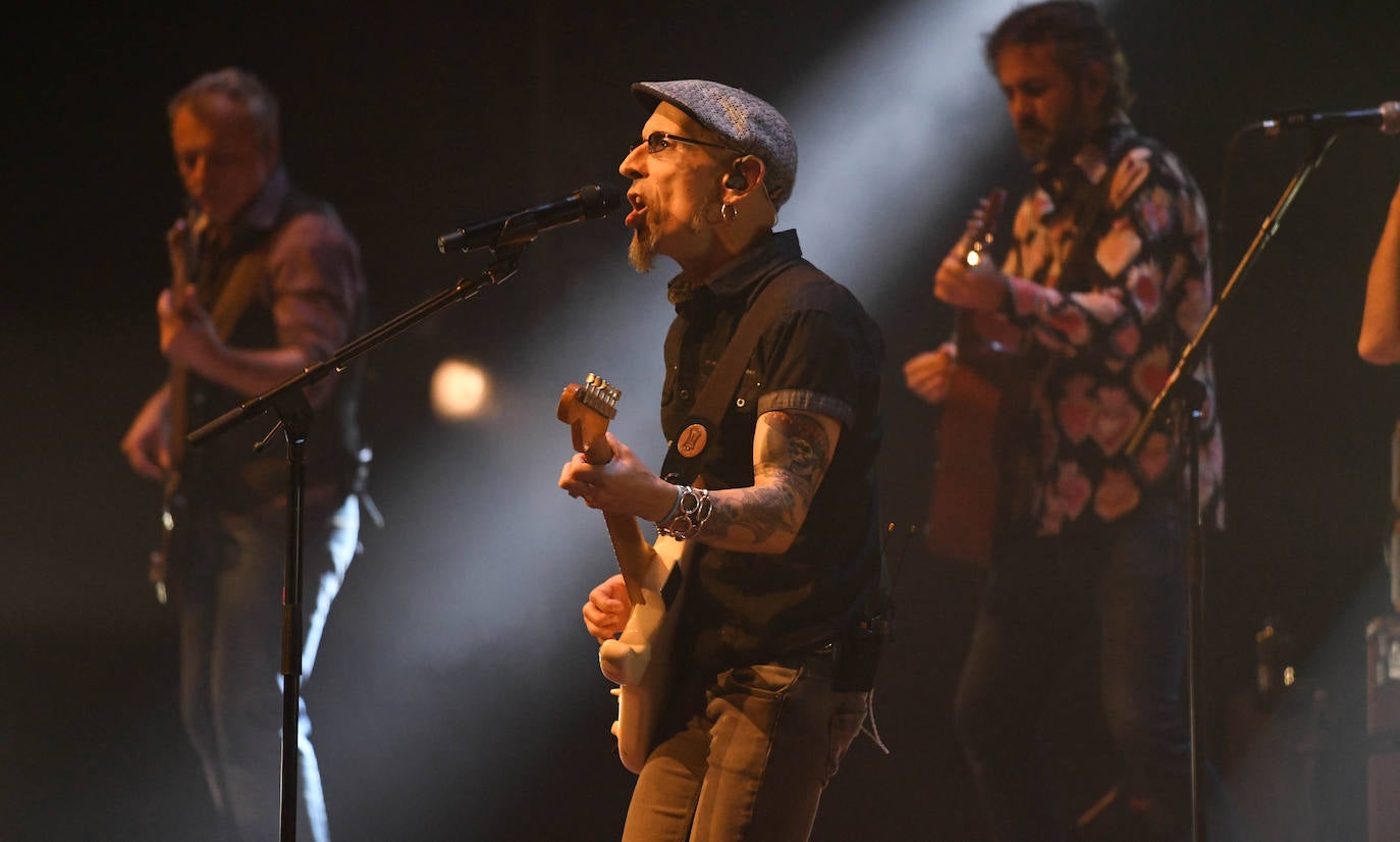 Fotos: Las imágenes del concierto de Fito y los Fitipaldis en el Kursaal