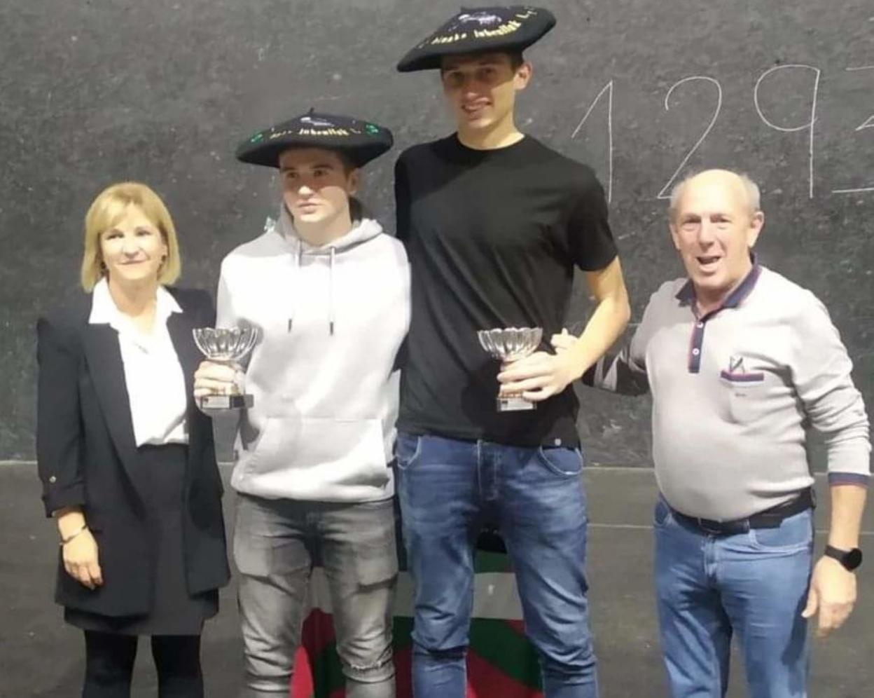 Oihan Etxeberria eta Unax Landa, Gipuzkoako txapeldunak. 