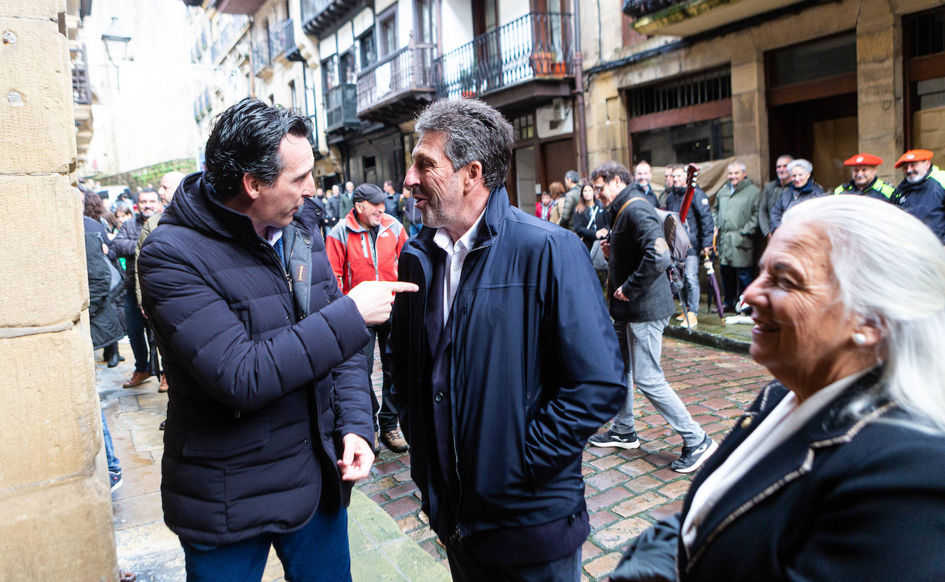 Fotos: Hondarribia entrega la insignia de oro a Unai Emery