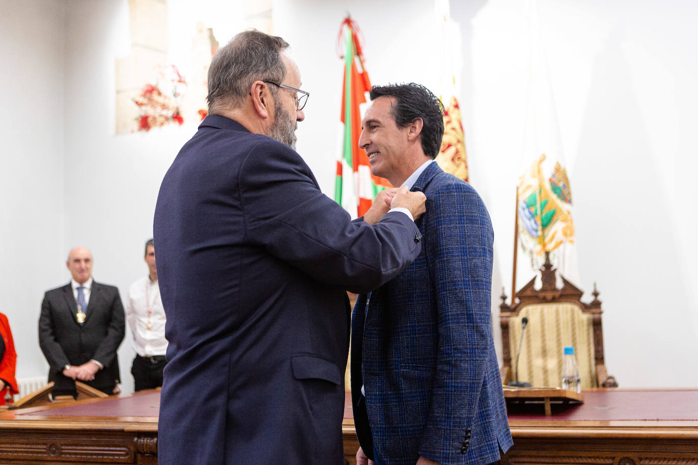 Fotos: Hondarribia entrega la insignia de oro a Unai Emery