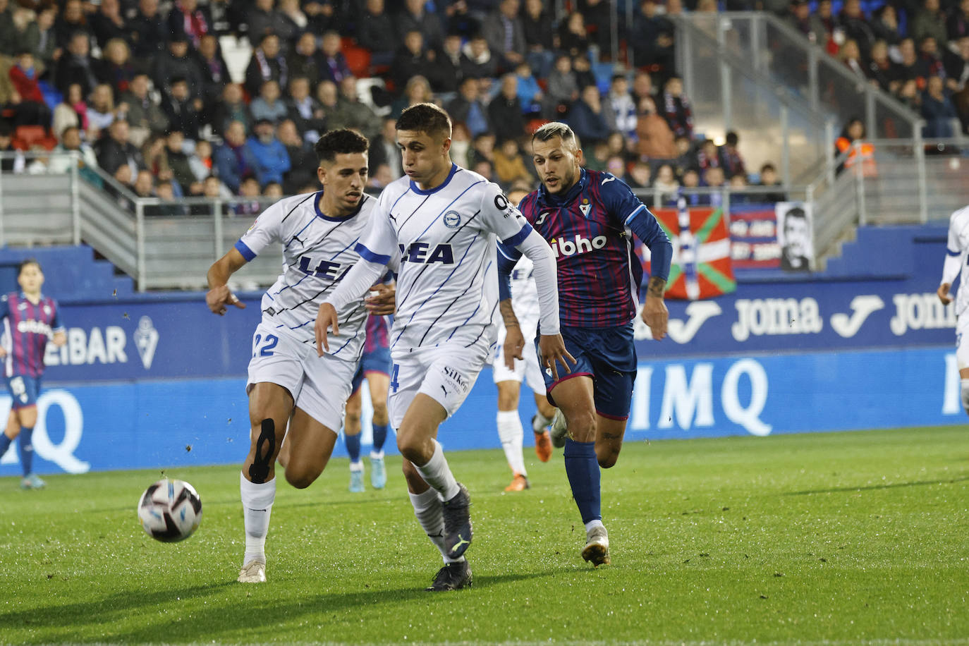 Fotos: Las mejores imágenes del Eibar-Alavés