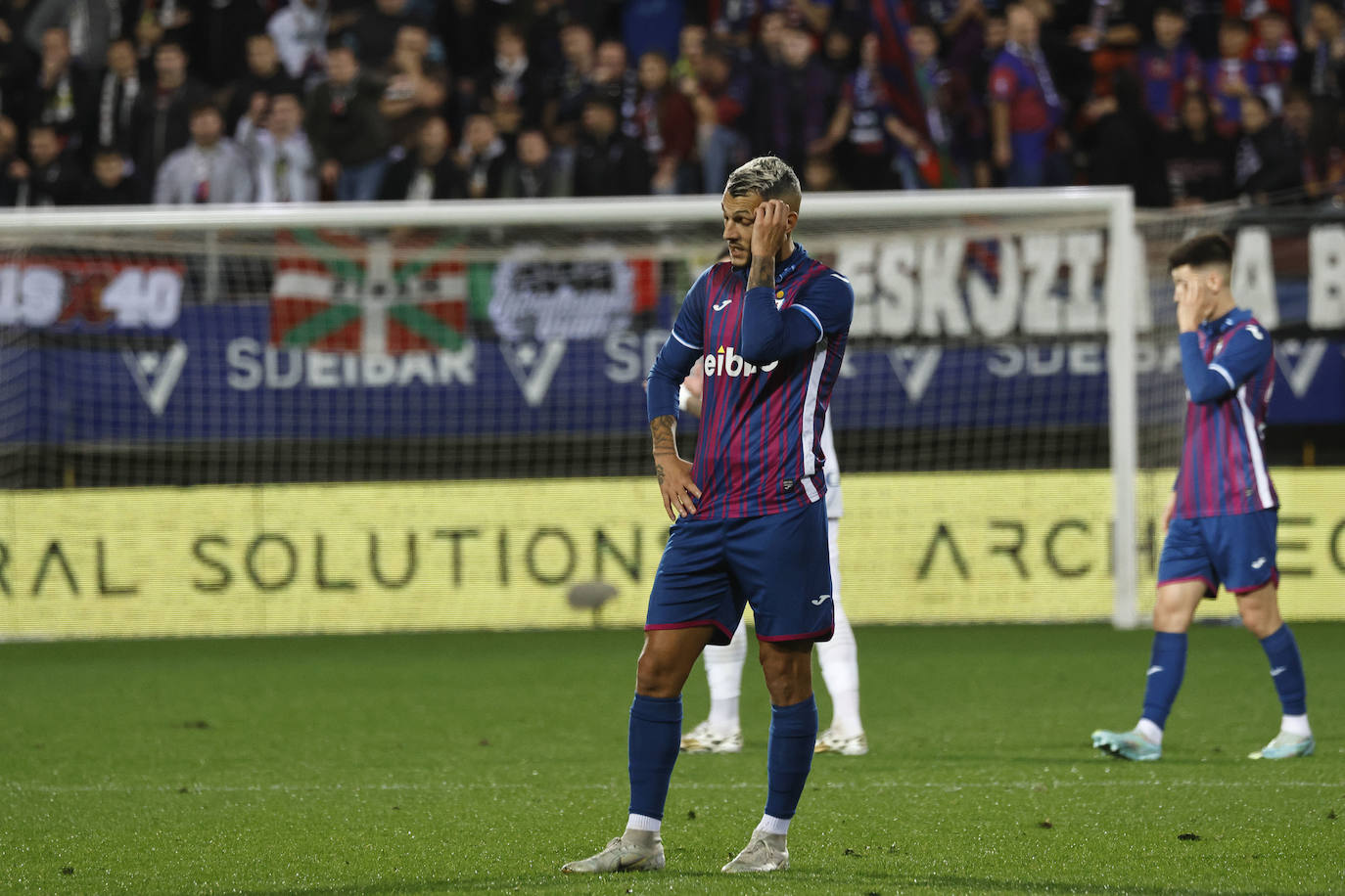 Fotos: Las mejores imágenes del Eibar-Alavés
