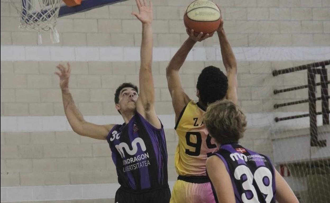 El Mondragon Unibertsitatea no pudo con el Grupo Santiago de Burgos. 