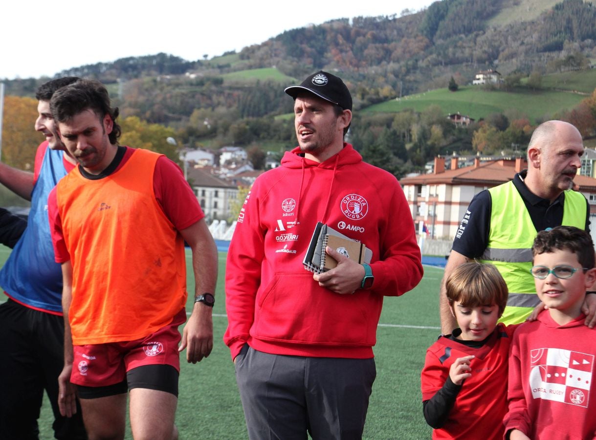 El Ampo Ordizia remonta un 13-27 en contra y Cruz transforma un ensayo en el último segundo para darle a los goierritarras la primera victoria en casa. 