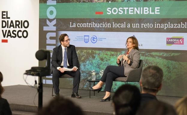 Teresa Ribera: «Estamos preparados, tenemos los depósitos de gas al 95%»