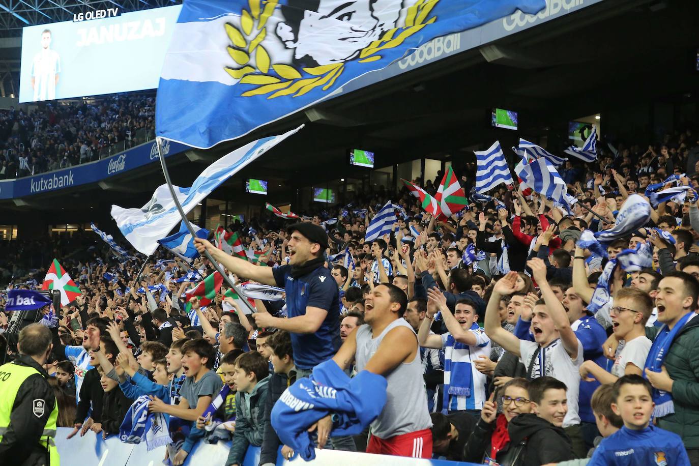 La grada Aitor Zabaleta. 