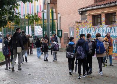 Imagen secundaria 1 - Jornada de huelga en la red pública vasca. 