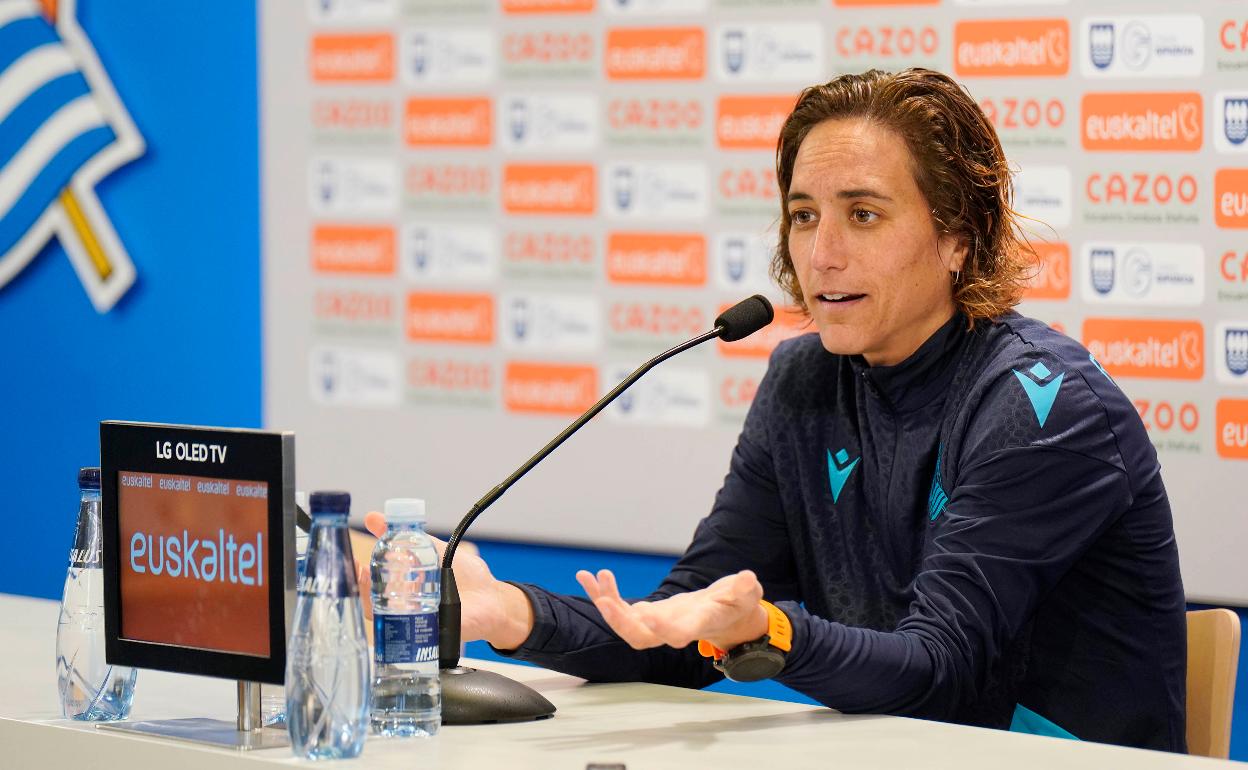 Natalia Arroyo durante una rueda de prensa en Zubieta 