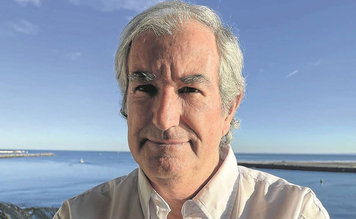 Álvaro Labrador, en Hondarribia. 