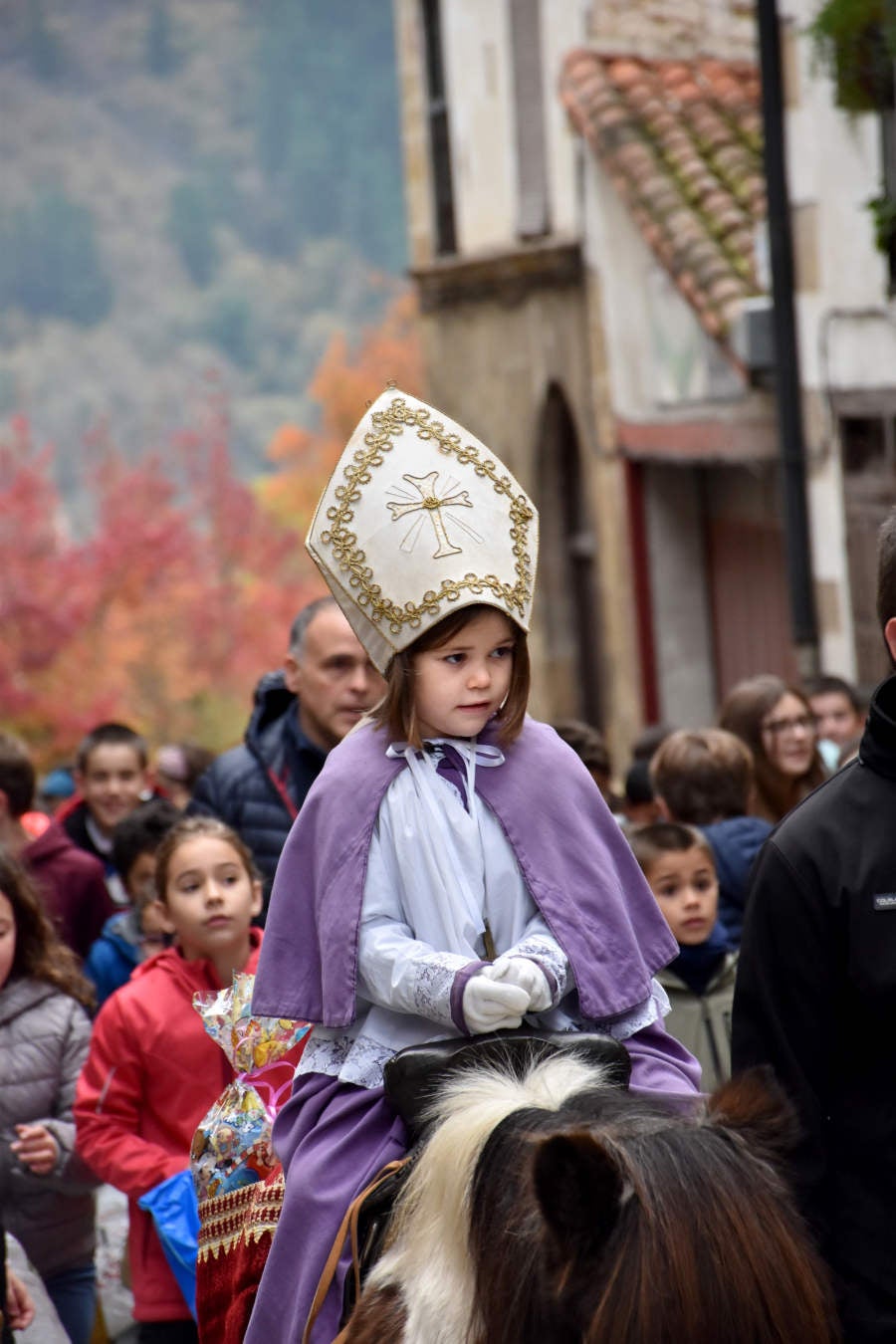 Fotos: Segurako kaleetan ibili da San Nikolas Txikia