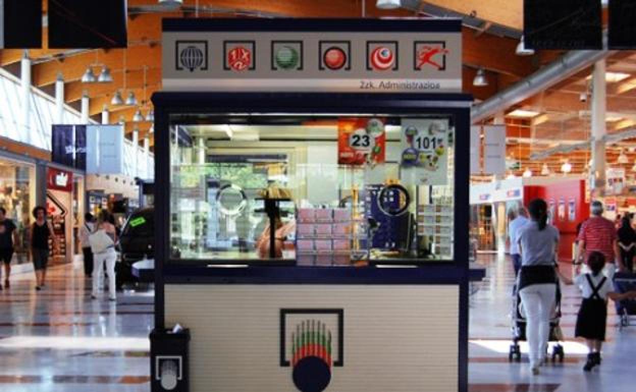 La administración de loterias de Urbil.