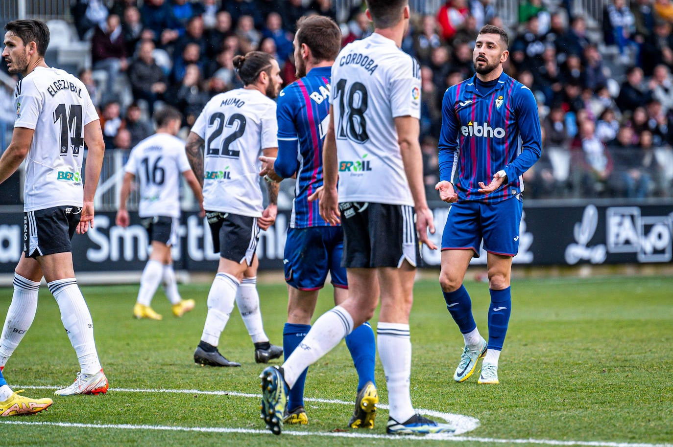 Fotos: Las mejores imágenes del Burgos-Eibar