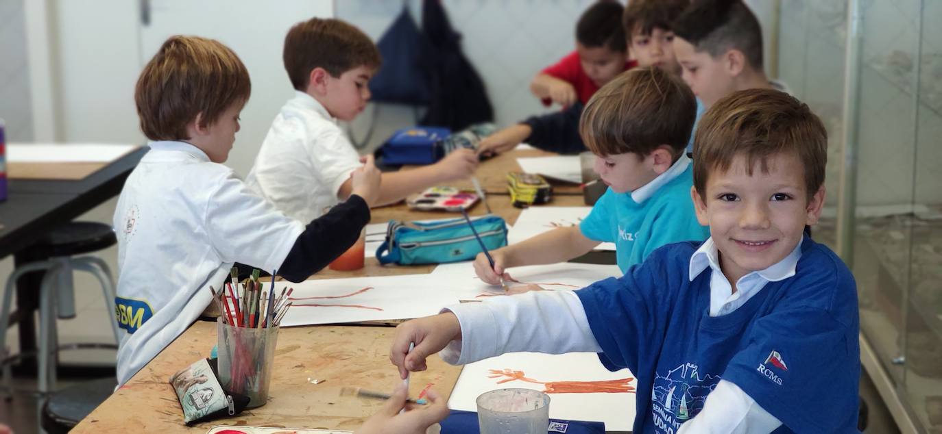 Eraingo ikasleek artearekin gozatzen dute