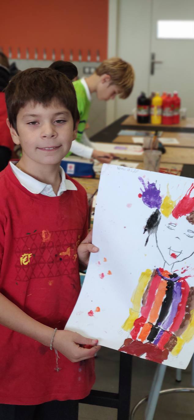 Eraingo ikasleek artearekin gozatzen dute