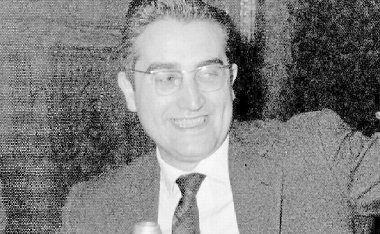 Retrato de Gabriel Aresti en su juventud. 