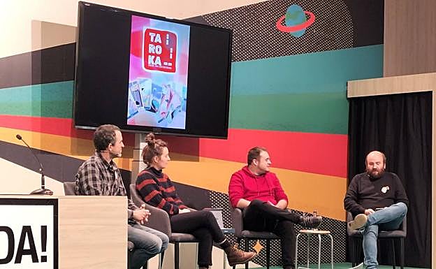 Elkarlanaren emaitza den 'Taroka'-ren aurkezpenarekin hasi zen eguna Talaian. 