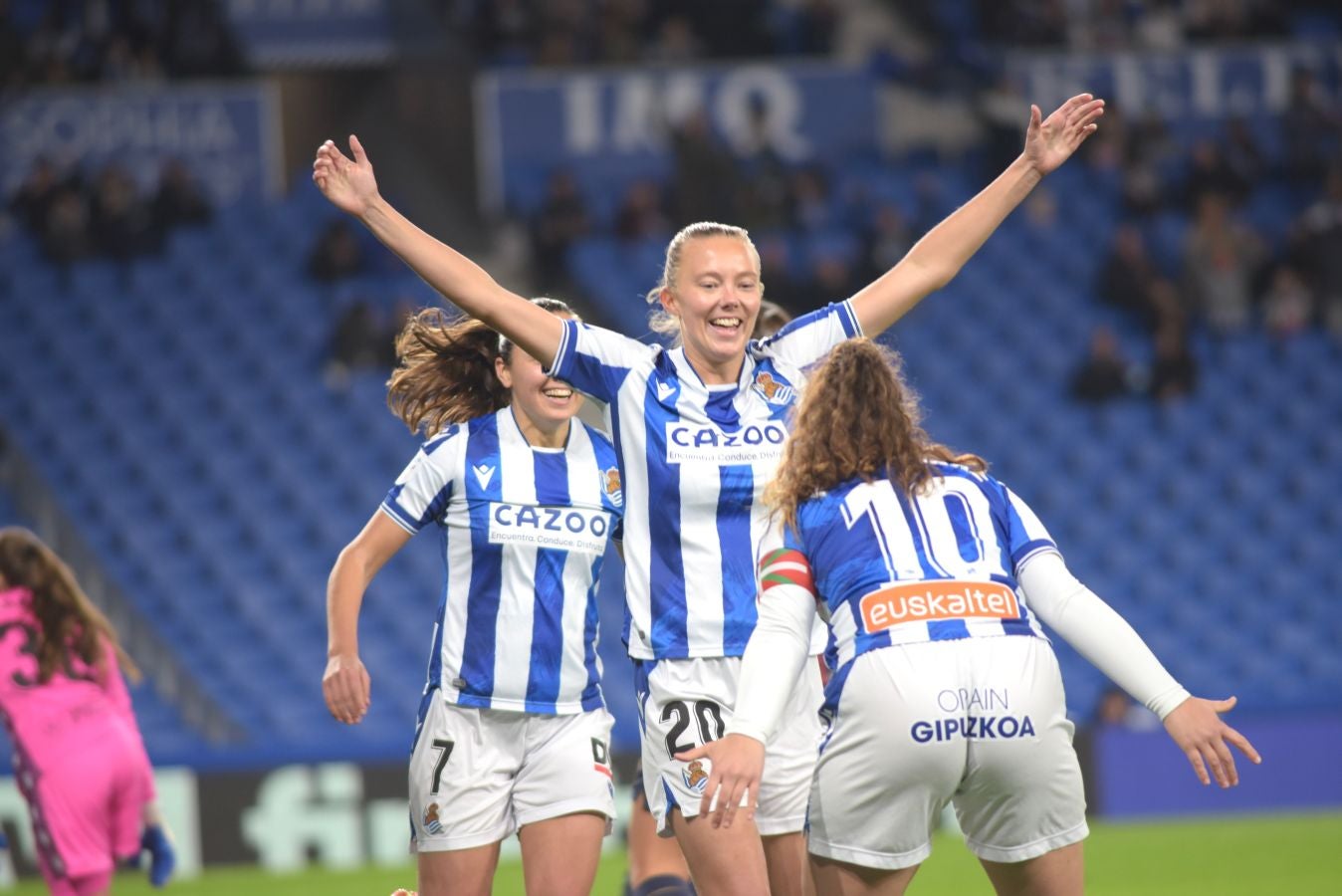 Fotos: La Real cae en casa ante un rival directo