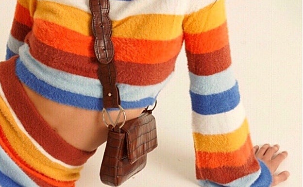 Bolso de estilo bandolera de It`s Lava.