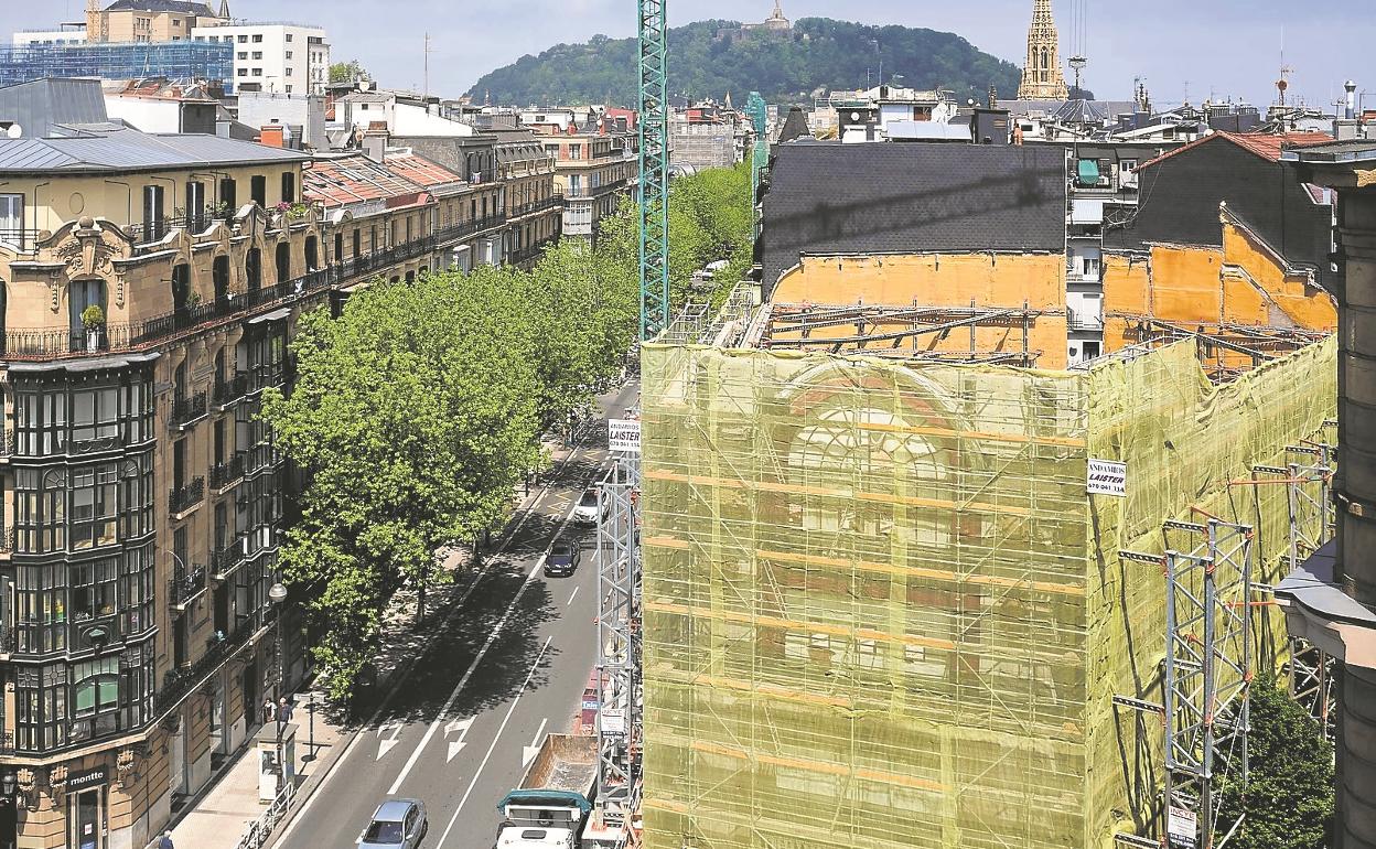 Obras de transformación del Bellas Artes en el primer hotel Hilton de la ciudad. 