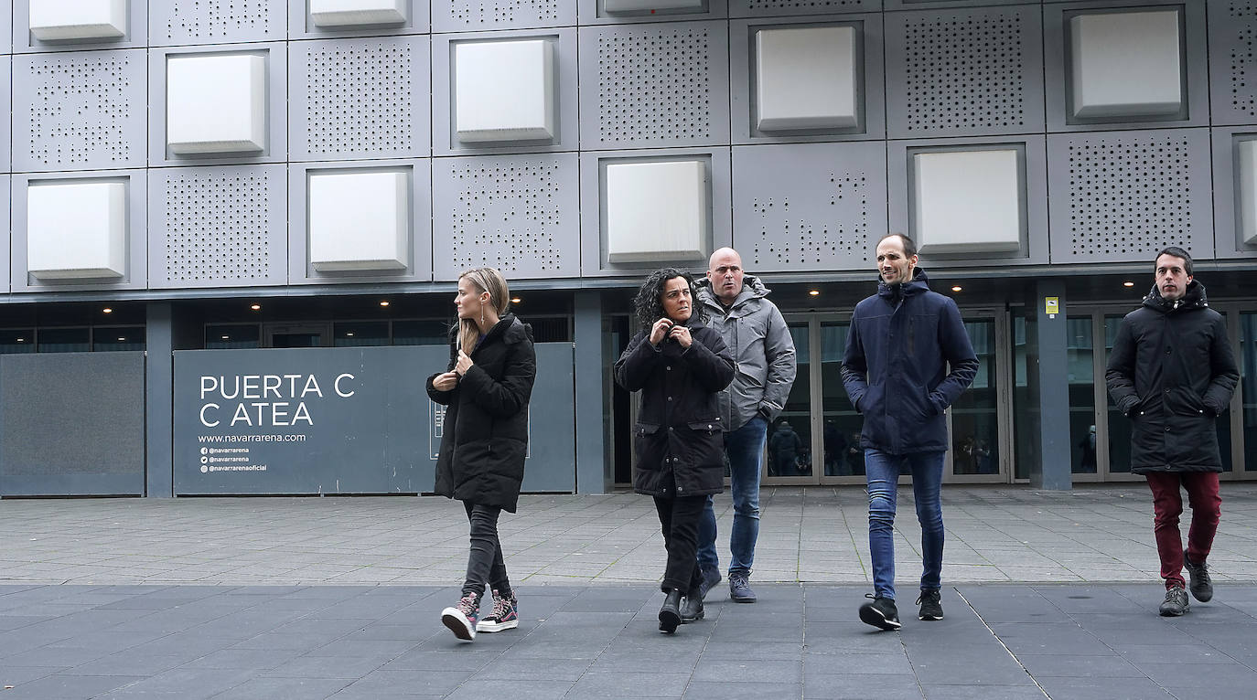 Fotos: Zortzi finalista gogotsu, txapel bat eta 13.000 bertsozaleentzako plaza Iruñeko Nafarroa Arenan