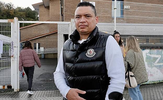 Imagen principal - De arriba a abajo: Ismael, Magali y Lourdes.