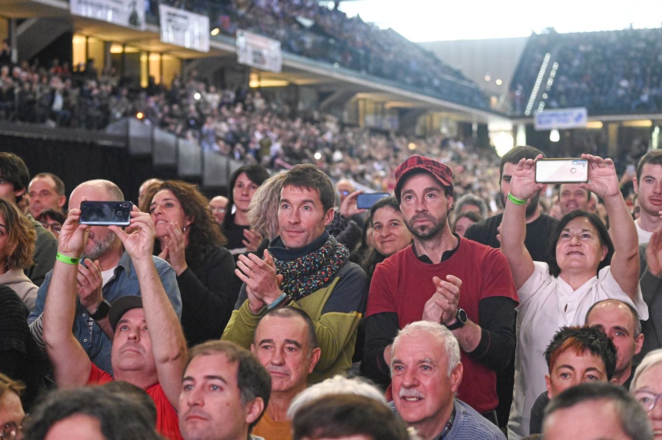 Fotos: Giro bikaina Nafarroa Arenan