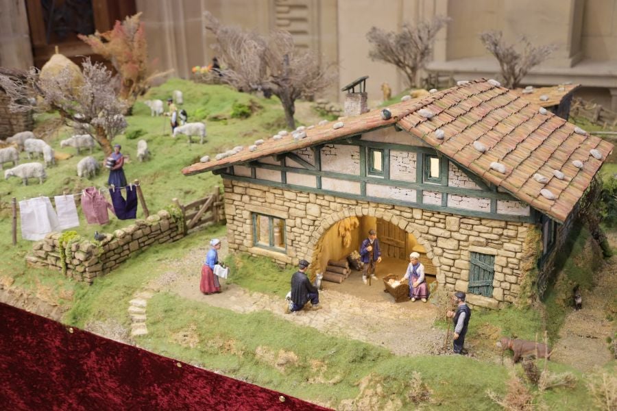 Fotos: La Diputación ya tiene su Belén