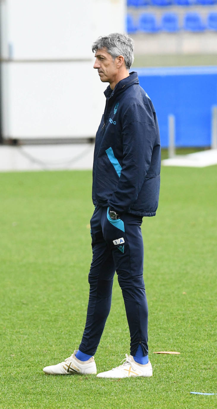 Fotos: Los realistas se ejercitan en Zubieta