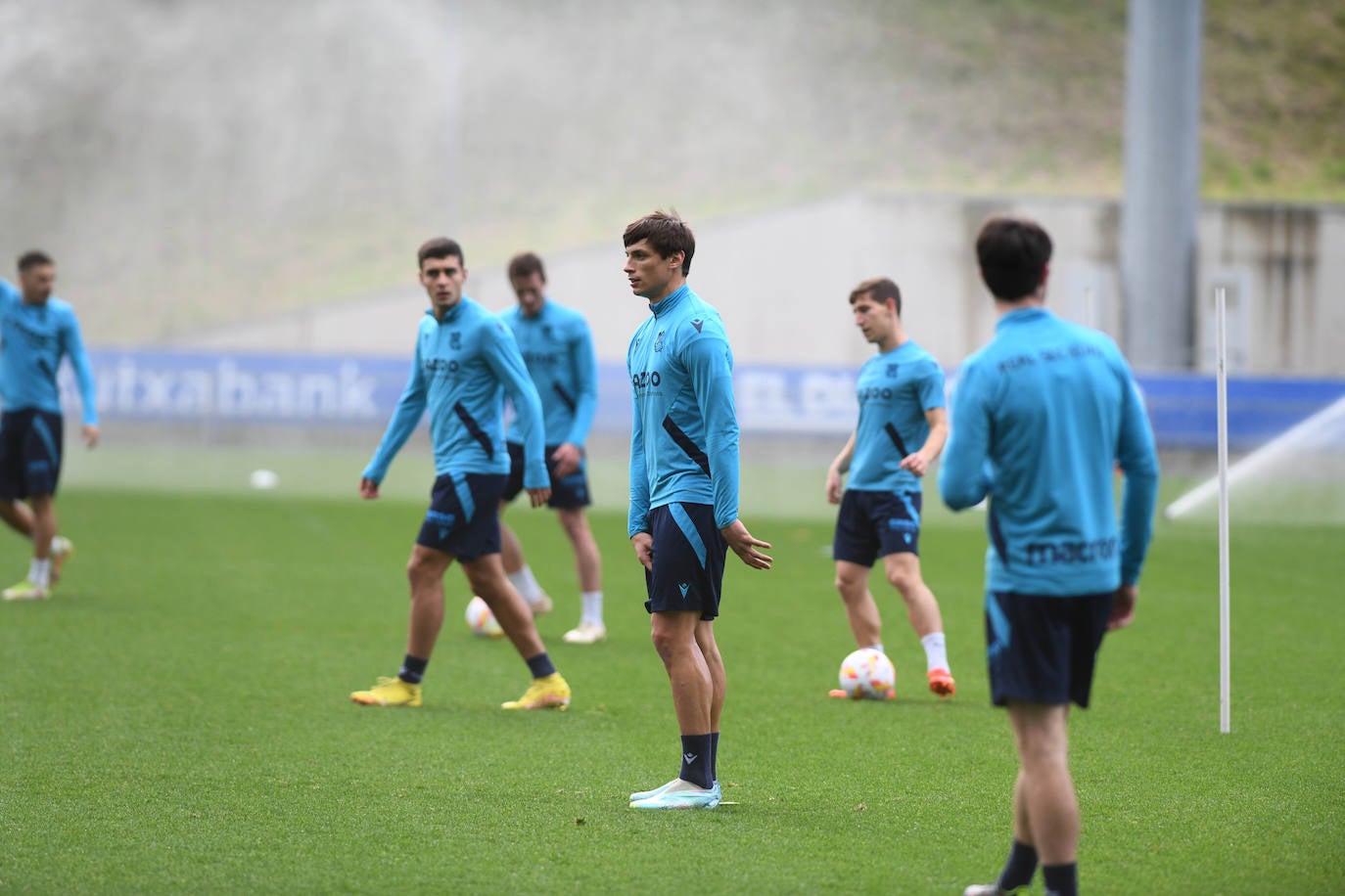 Fotos: Los realistas se ejercitan en Zubieta