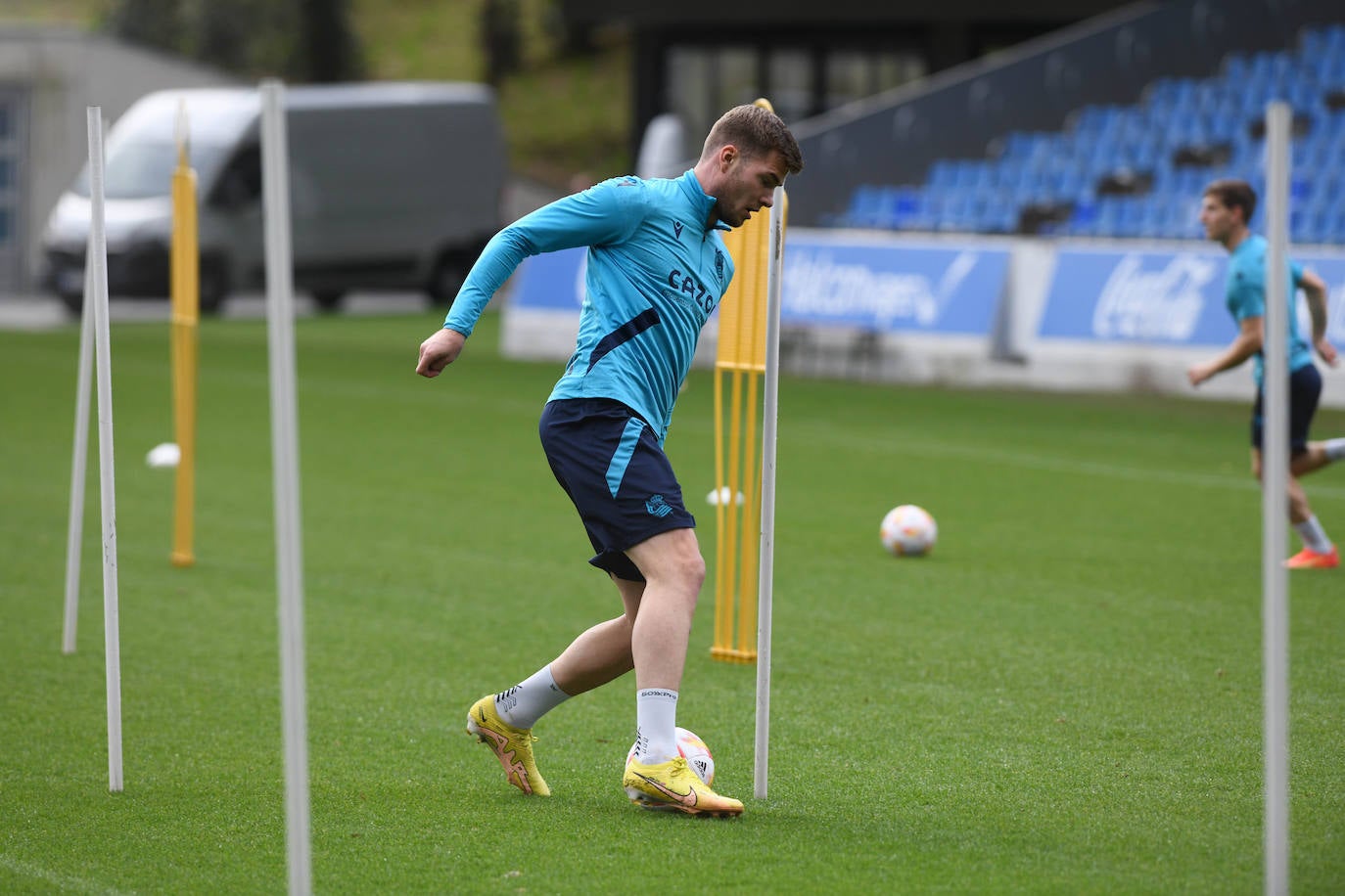 Fotos: Los realistas se ejercitan en Zubieta