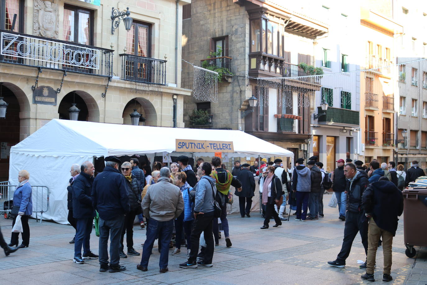 Fotos: Errenteria se vuelca con Santo Tomás