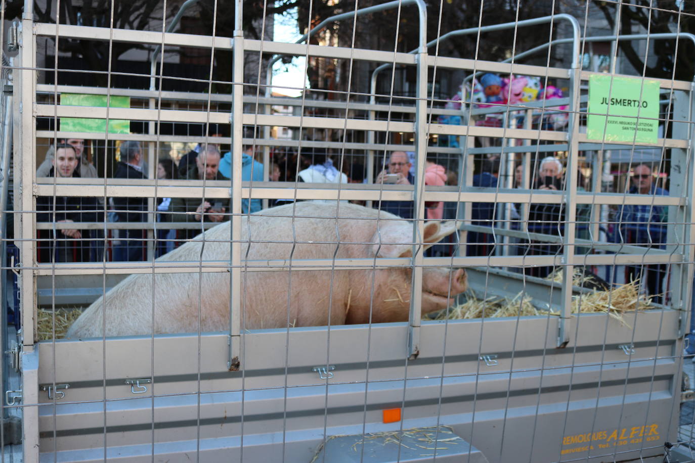 Fotos: Errenteria se vuelca con Santo Tomás