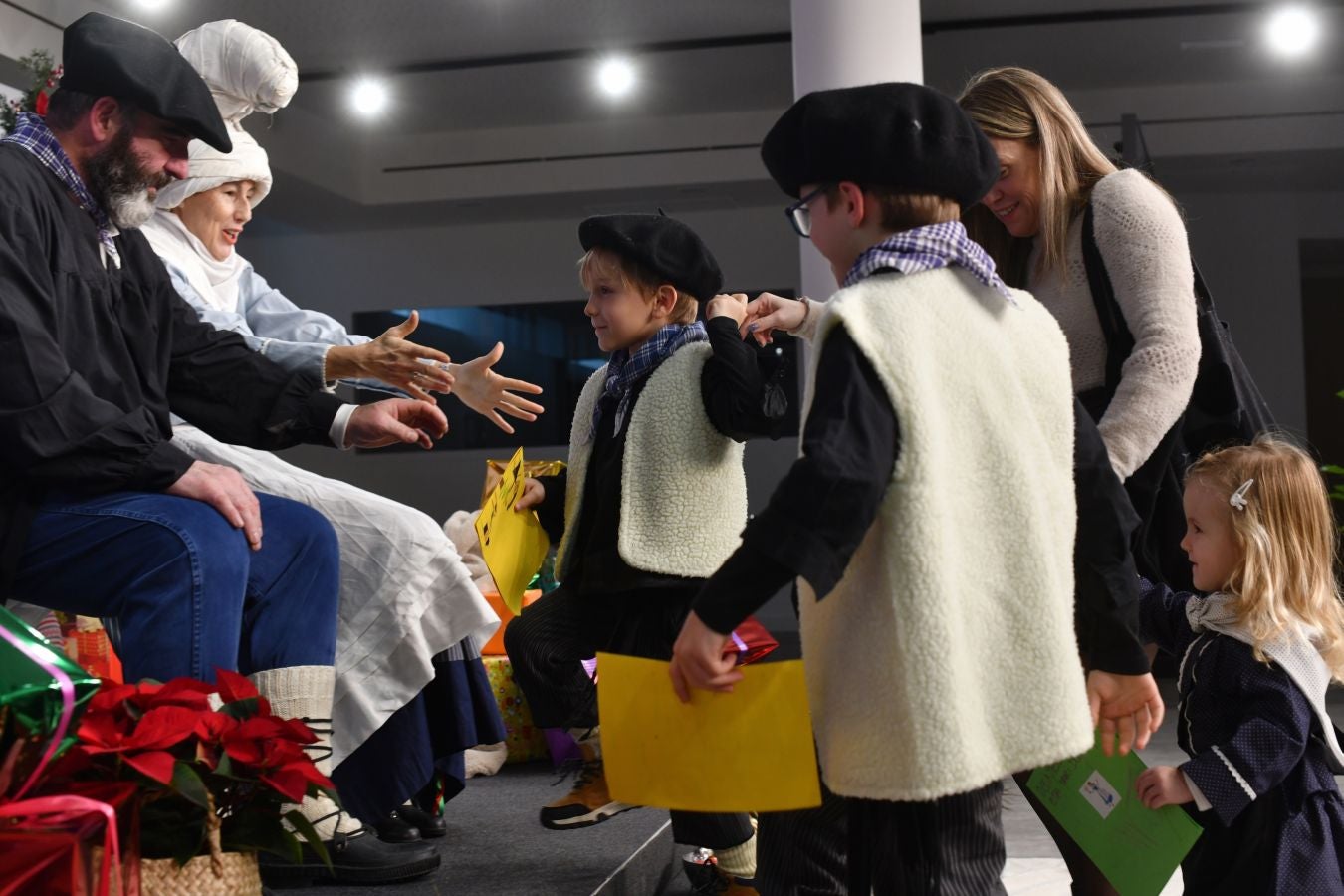 Fotos: Olentzero eta Mari Domingi, El Diario Vasco-n