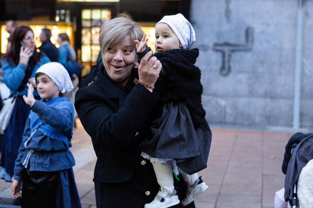 Fotos: Irun deja sus cartas a Olentzero