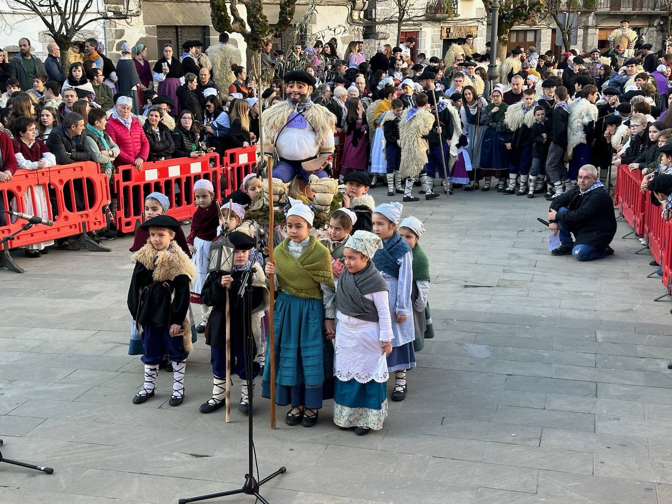 Fotos: Concurso de Olentzeros y nacimientos en Lesaka