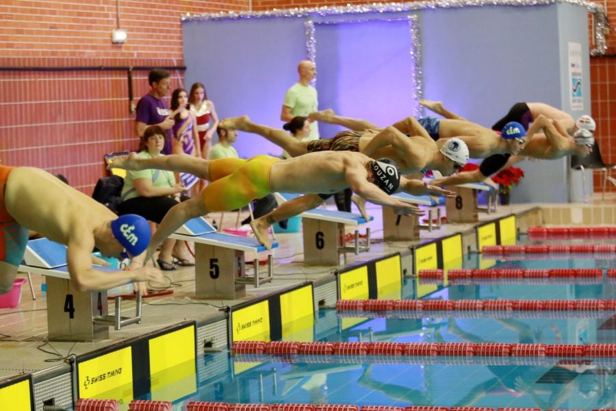 Fotos: Natación de alto nivel en el Trofeo de Navidad