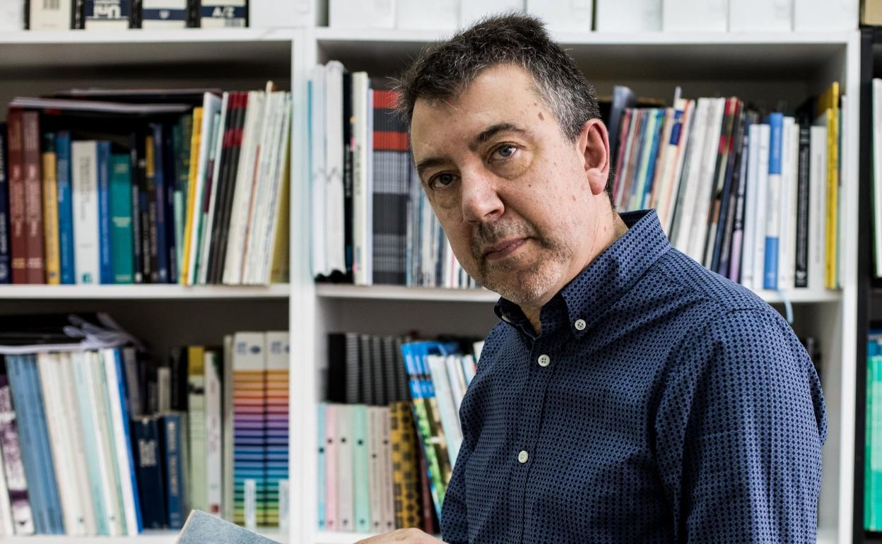 Guillermo Quindós, catedrático de Microbiología de la UPV. 