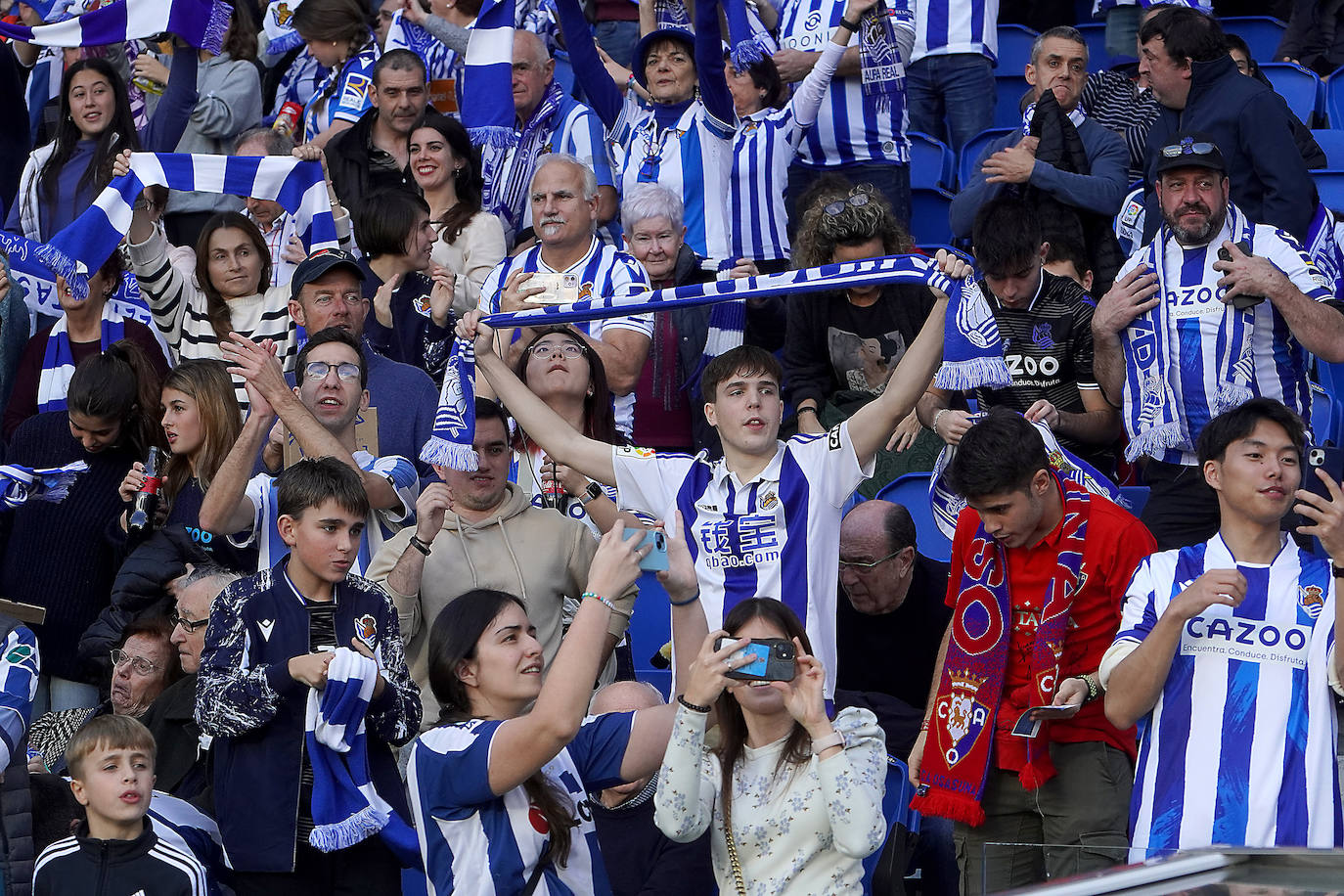 Fotos: Búscate en la grada