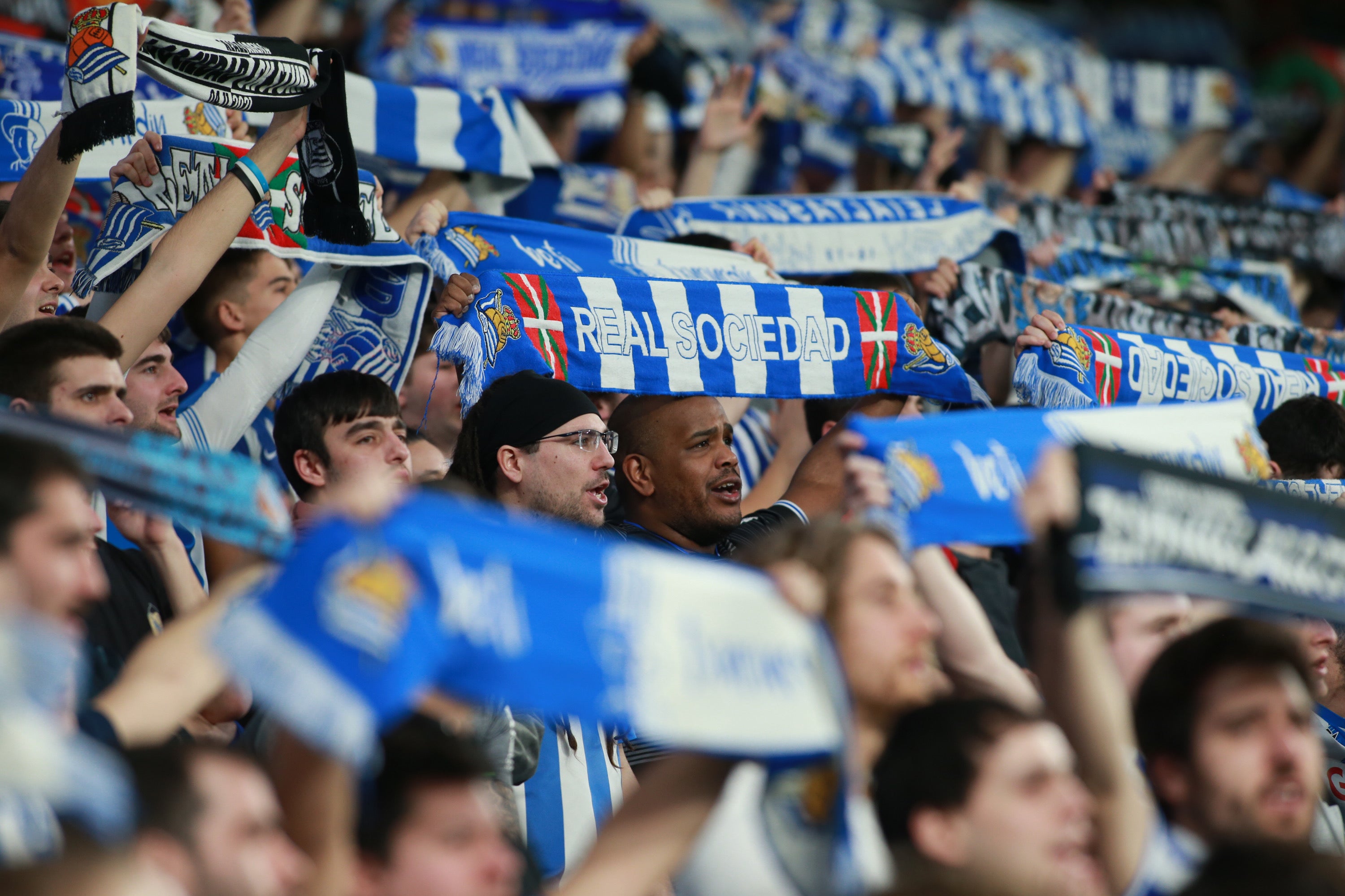 Fotos: Búscate en la grada