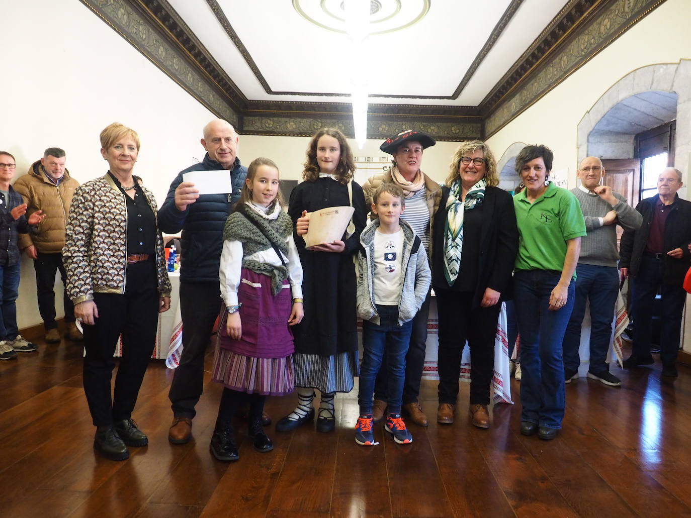 Fotos: Gran ambiente en la feria de Gabon Zahar de Elgoibar