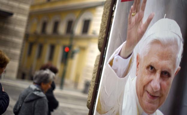 Papa Benedicto XVI, 95 años de edad. Joseph Ratzinger fue el primer Pontífice de la era moderna en renunciar a su cargo