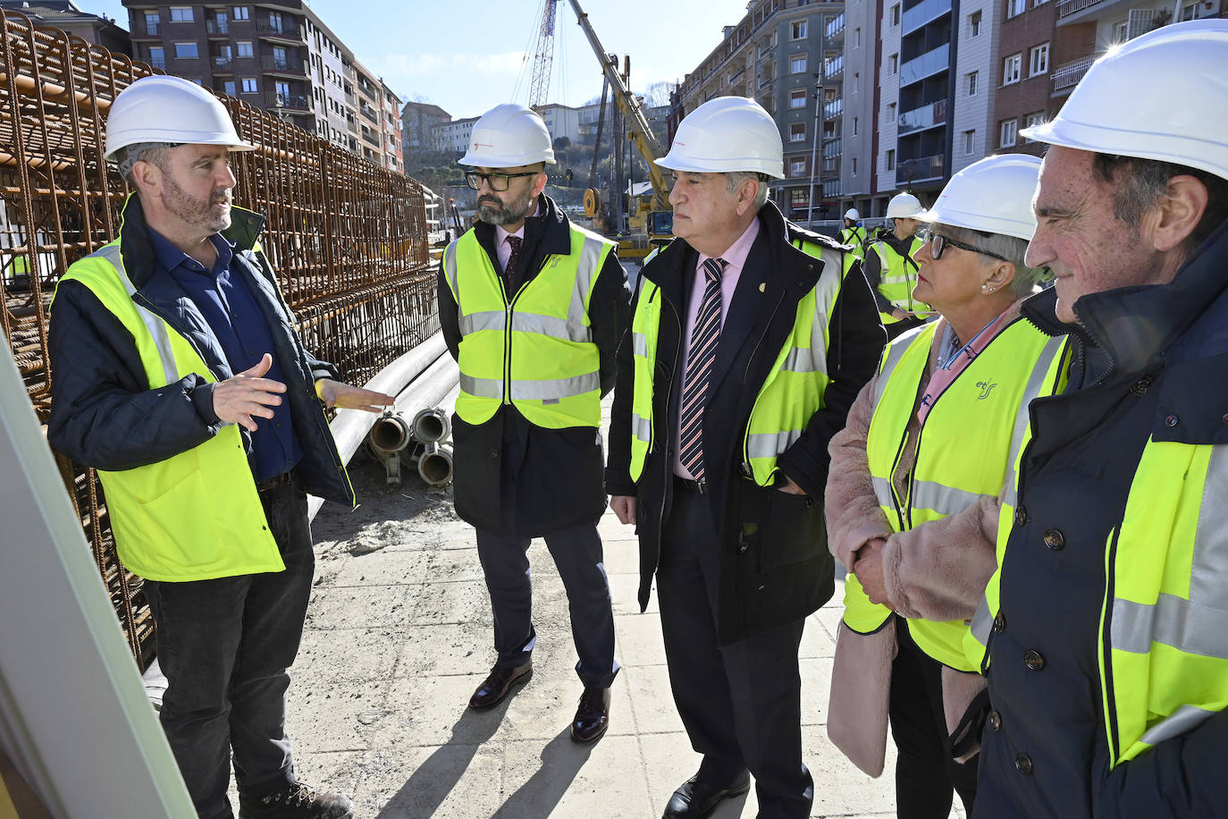 La variante ferroviaria se vislumbra al final del túnel